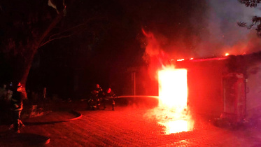 ঢাবি, আগুন,