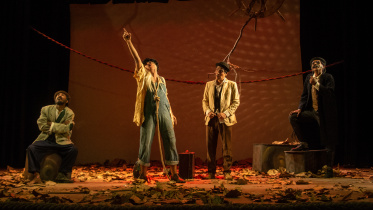 চট্টগ্রামের মঞ্চে বৃহস্পতিবার ‘ওয়েটিং ফর গডো’ অবলম্বনে ‘প্রতীক্ষা অন্তহীন’