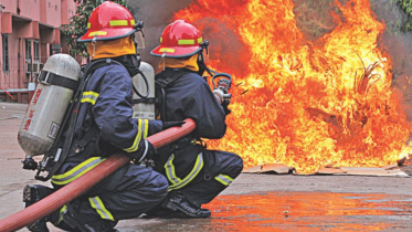 সেপ্টেম্বরে সারা দেশে ১৫৭৭ অগ্নিকাণ্ড, নিহত ১১