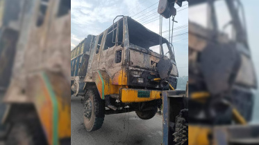 গাজীপুরে ট্রাকে আগুন