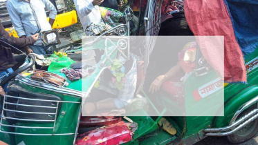 কুমিল্লায় কাভার্ড ভ্যান-সিএনজি অটোরিকশার সংঘর্ষে নিহত ৫