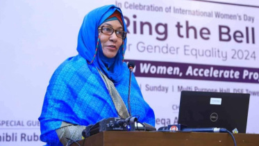 ওয়াসিকা আয়শা খান, শেখ হাসিনা,