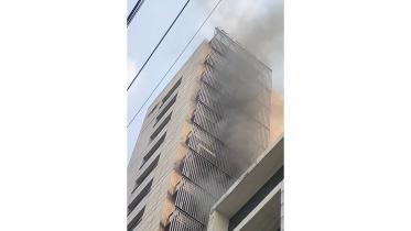 fire_gulshan_awr_building.jpg