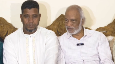 ‘কেউ ক্ষমতায় বসিয়ে দেবে—প্রত্যাশায় থাকলে ড্রয়িং রুমে বসে সিনেমা দেখতাম’