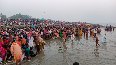 kurigram_holy_bathing-01.jpg