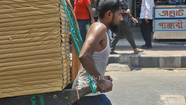 ৮ জেলায় তাপদাহ, মঙ্গলবার গরম বাড়তে পারে ১-২ ডিগ্রি