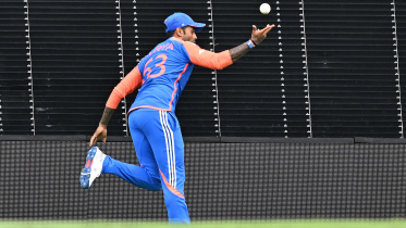 suryakumar_yadav_catch.jpg