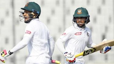 mushfiqur rahim and mominul haque