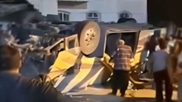 ইরানের ইয়াজদ শহরে বাস দুর্ঘটনায় ৩৫ পাকিস্তানি নিহত। ছবি: ডন