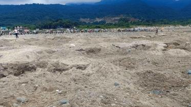 সাদা পাথর.jpg