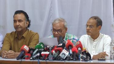 বিএনপি মনোনয়ন প্রসঙ্গে বক্তব্য দিচ্ছেন রিজভী