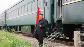 ২০২৪ সালে ট্রেনে চেপে চীন সফরে যান উত্তর কোরিয়ার নেতা কিম জং উন। ফাইল ছবি: রয়টার্স