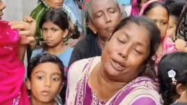 নিহতের স্বজনদের আহাজারি। ছবি: স্টার
