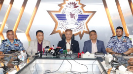 সাংবাদিকদের সঙ্গে মতবিনিময় করছেন বেবিচক চেয়ারম্যান এয়ার ভাইস মার্শাল মো. মোস্তফা মাহমুদ সিদ্দিক। ছবি: সংগৃহীত