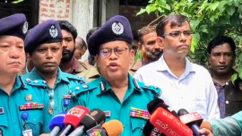 বক্তব্য দিচ্ছেন আরপিএমপি কমিশনার মাহবুবুর রশিদ। ছবি: স্টার 