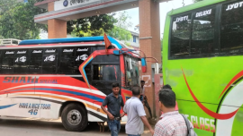 Bus_PoliceBesiege_Dinajpur