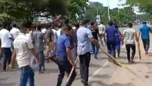 Attack ob long march at Feni