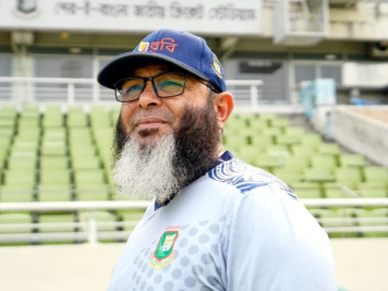 Mushtaq Ahmed 
