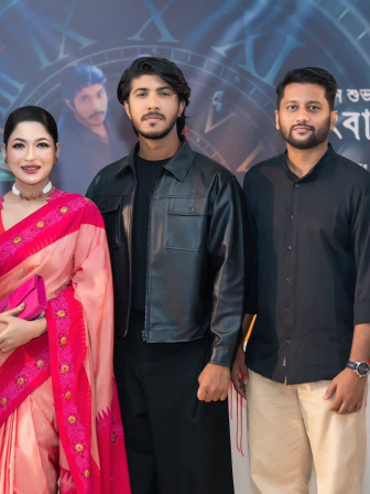 চক্র ২ ওয়েব সিরিজের কলাকুশীলব। ছবি: সংগৃহীত